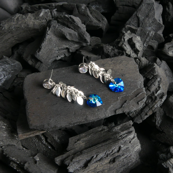 Boucle D'oreille Pendantes Coeur Bleu Nuit - Image 3