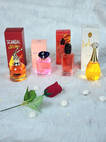 باك 4 عطور نسائية فخامة  - Image 1