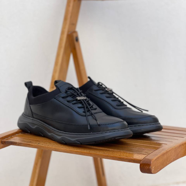 Chaussures en cuir véritable  - Image 1