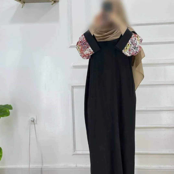 عباءة الهمة و الشان لي راهم كامل يحوسو عليها - Image 2