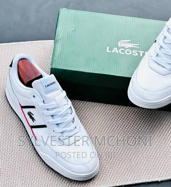 Lacoste سبب تخفيض لم يتبق كل المقاسات - Image 1