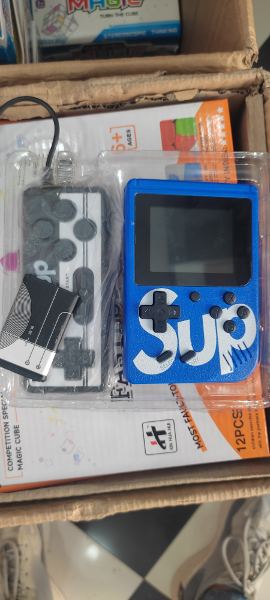 Game box - Image 1