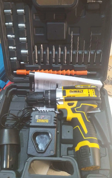 Visseuse dewalt 18v PM accessoires  - Image 1