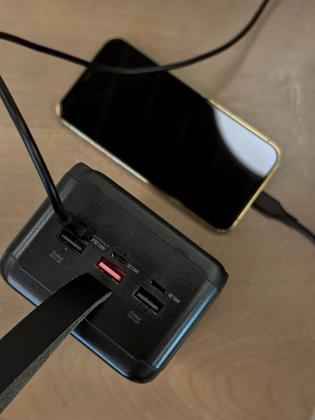 Power bank hoco j123c - Image 9