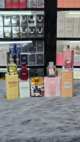 5 عطور متنوعة بسعر افاااار - Image 1