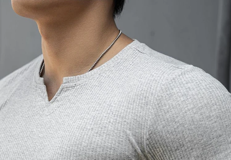 V NECK T-SHIRT - Image 2