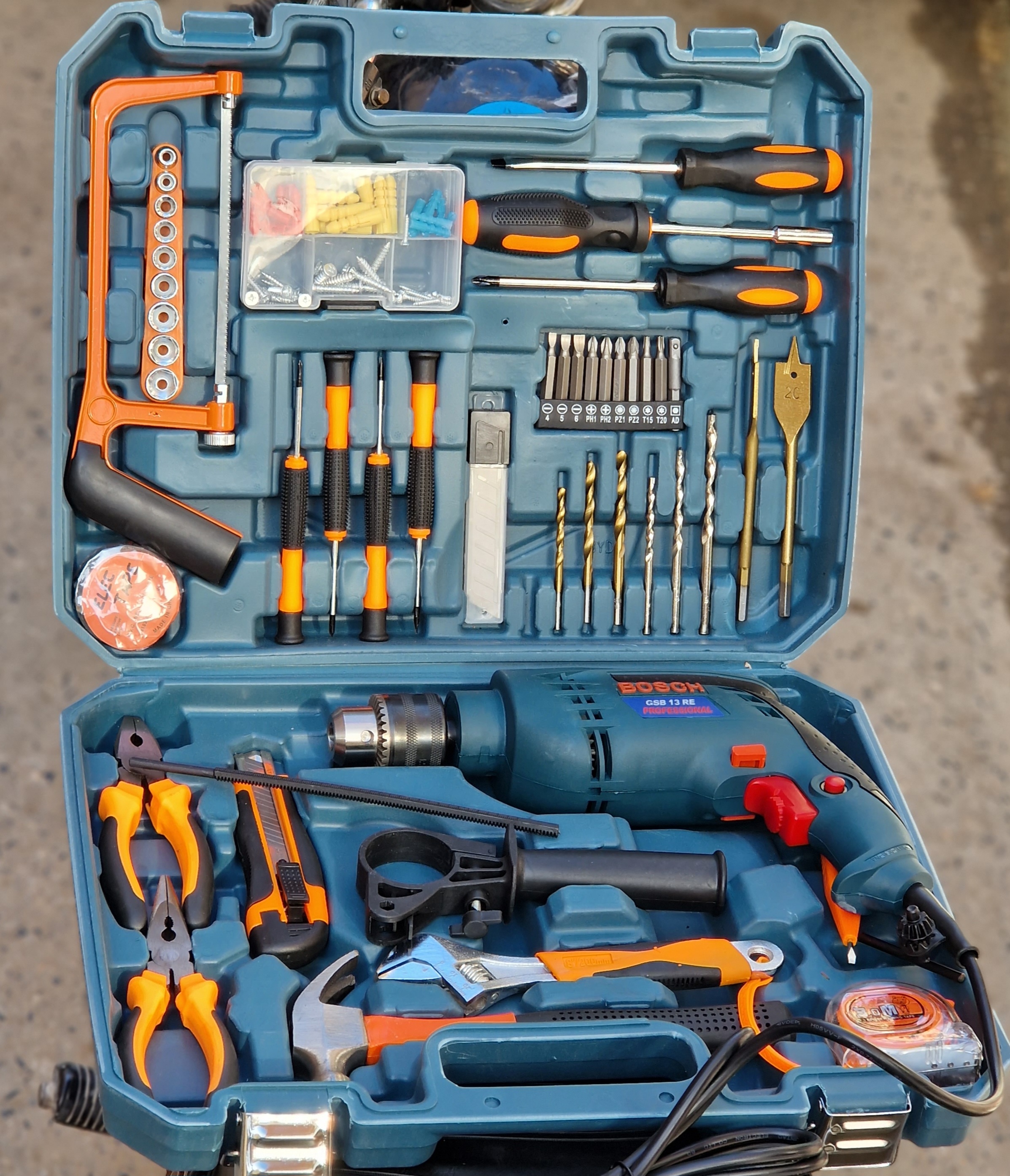 Caisse chighnol BOSCH avec accessoires - Image 1