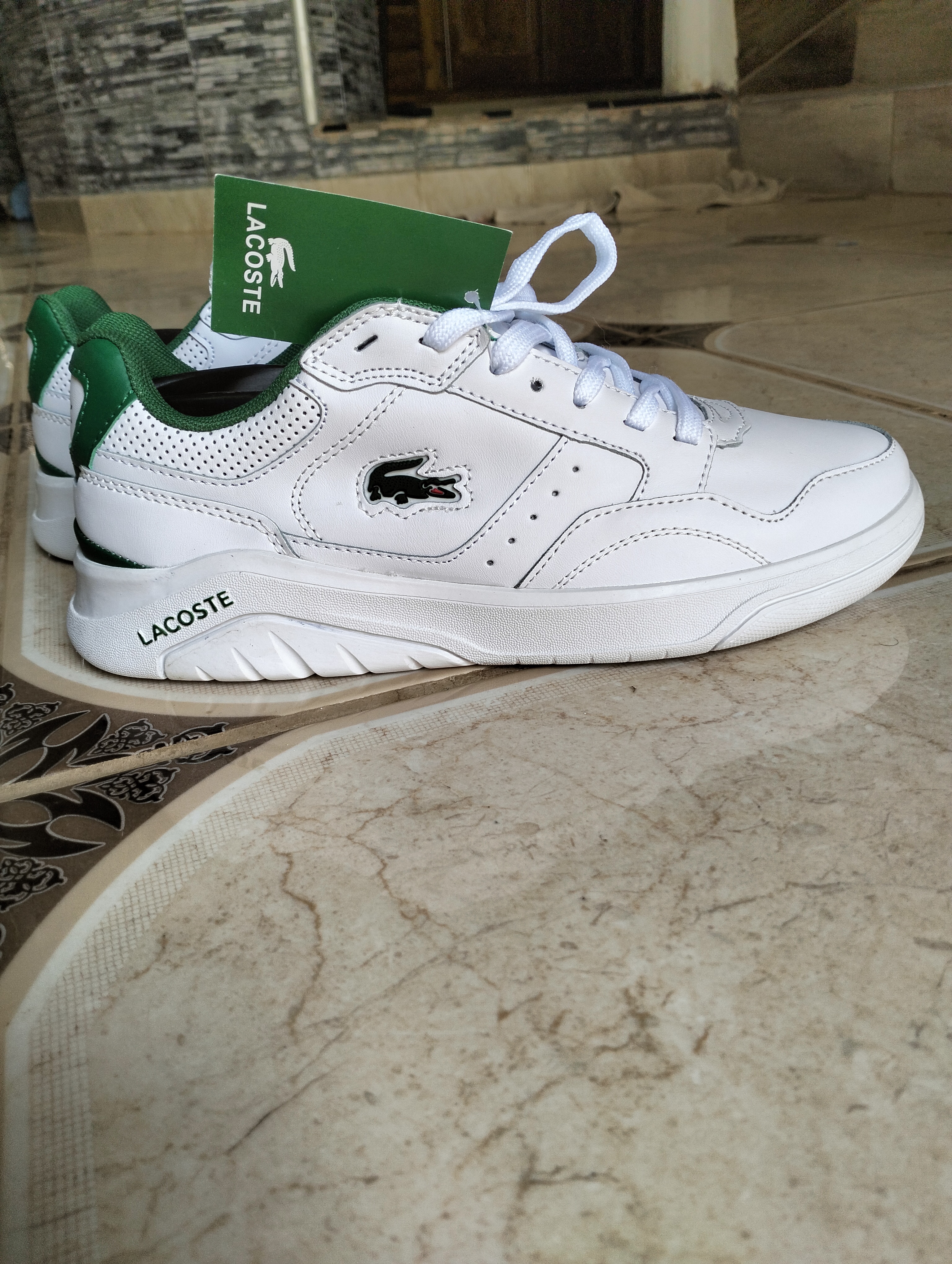 Lacoste  سبب التخفيض لايوجد كل المقاساتA 30% Lacoste Men's Game Advance - Image 4