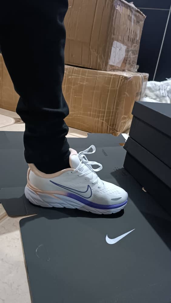 Nike  - Image 3