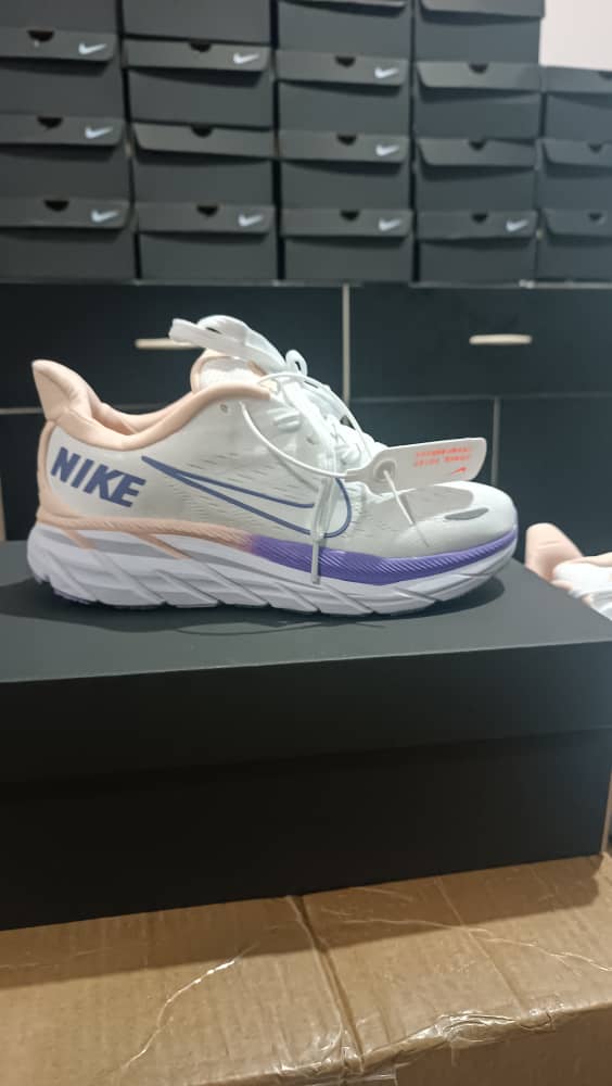 Nike  - Image 4