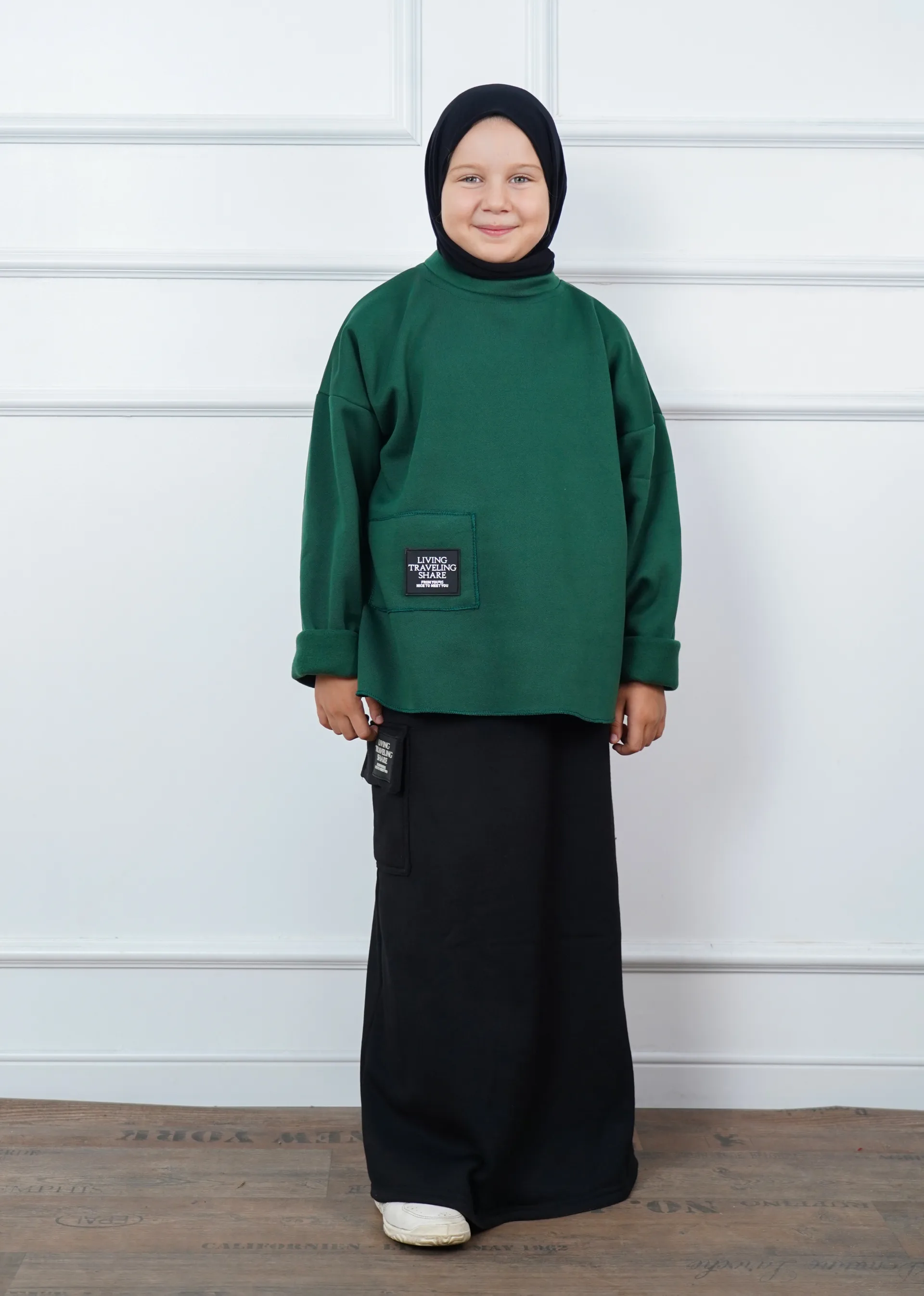 طقم بناتي - Image 1
