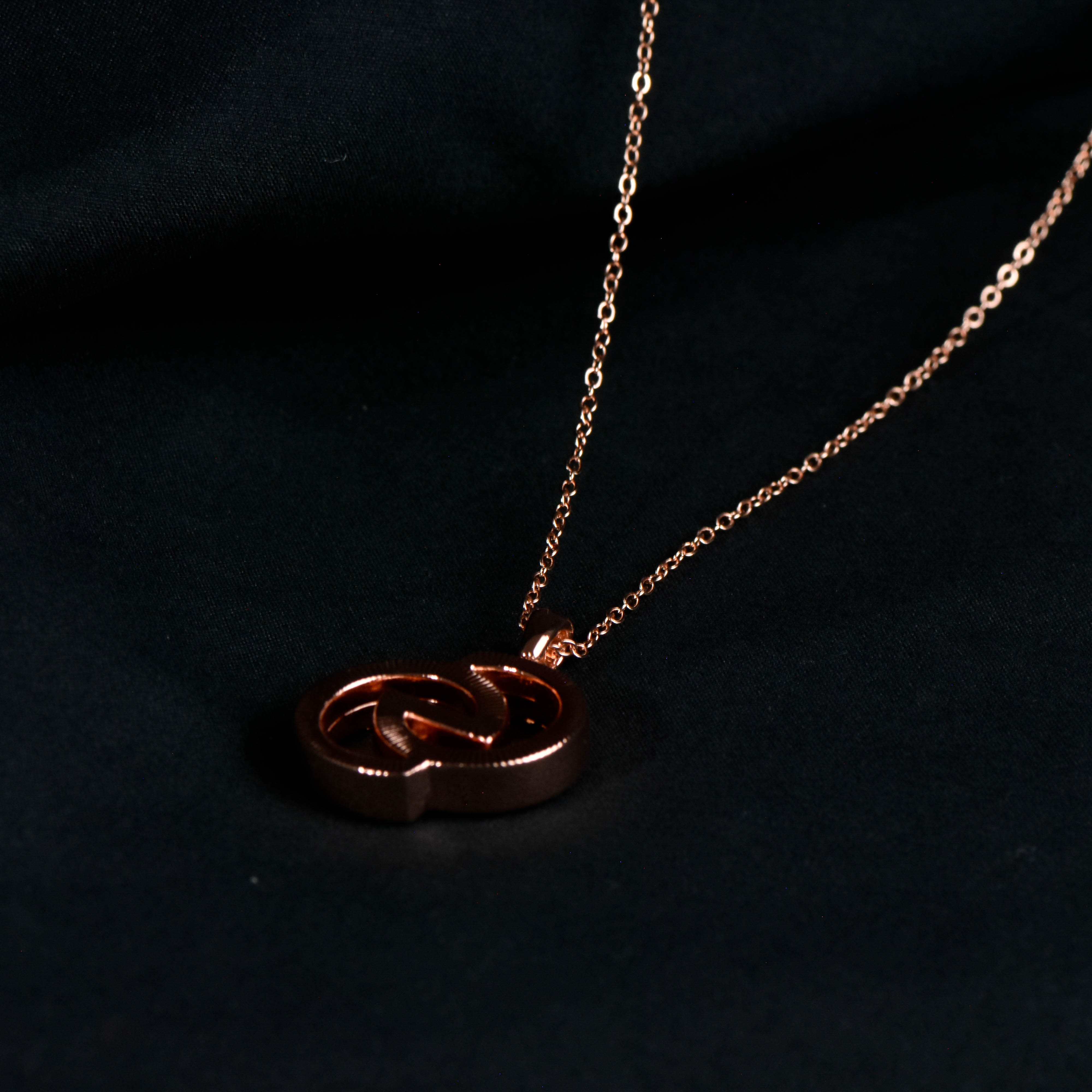 GIORDANI GOLD ANNIVERSARY NECKLACE - Image 4