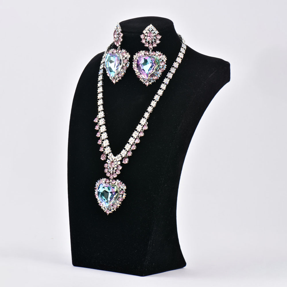 Precious Pearls - Image 1
