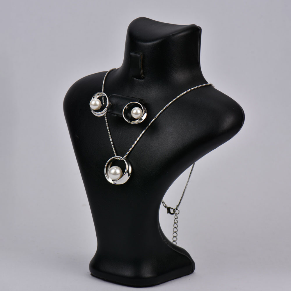 Moonlit Pearl - Image 1