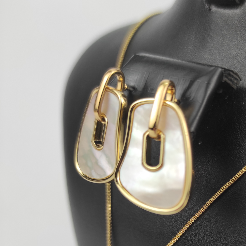 Crystal Storm Gold - Image 2