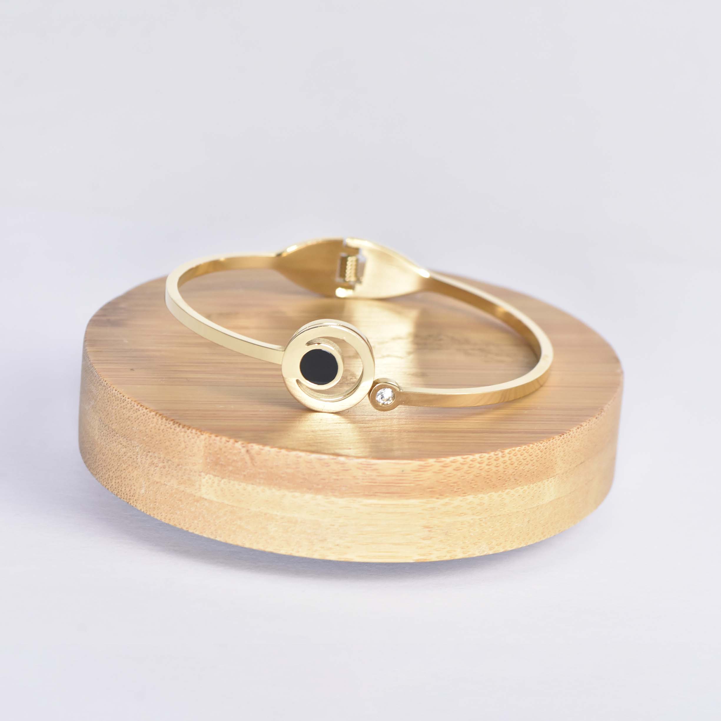 BRACELET ŒIL ÉNIGMATIQUE - Image 1