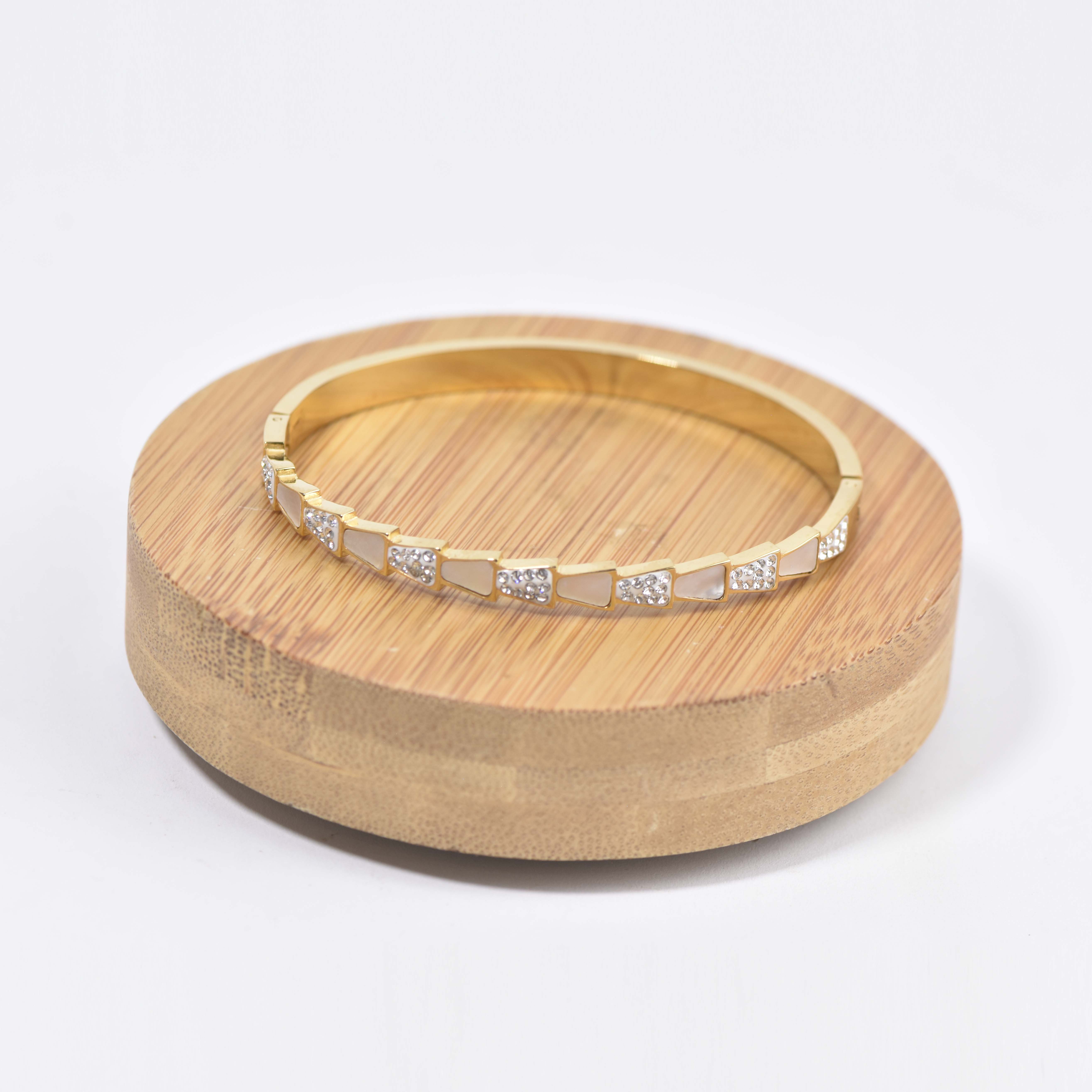 BRACELET TRIANGLE ÉTERNEL - Image 3