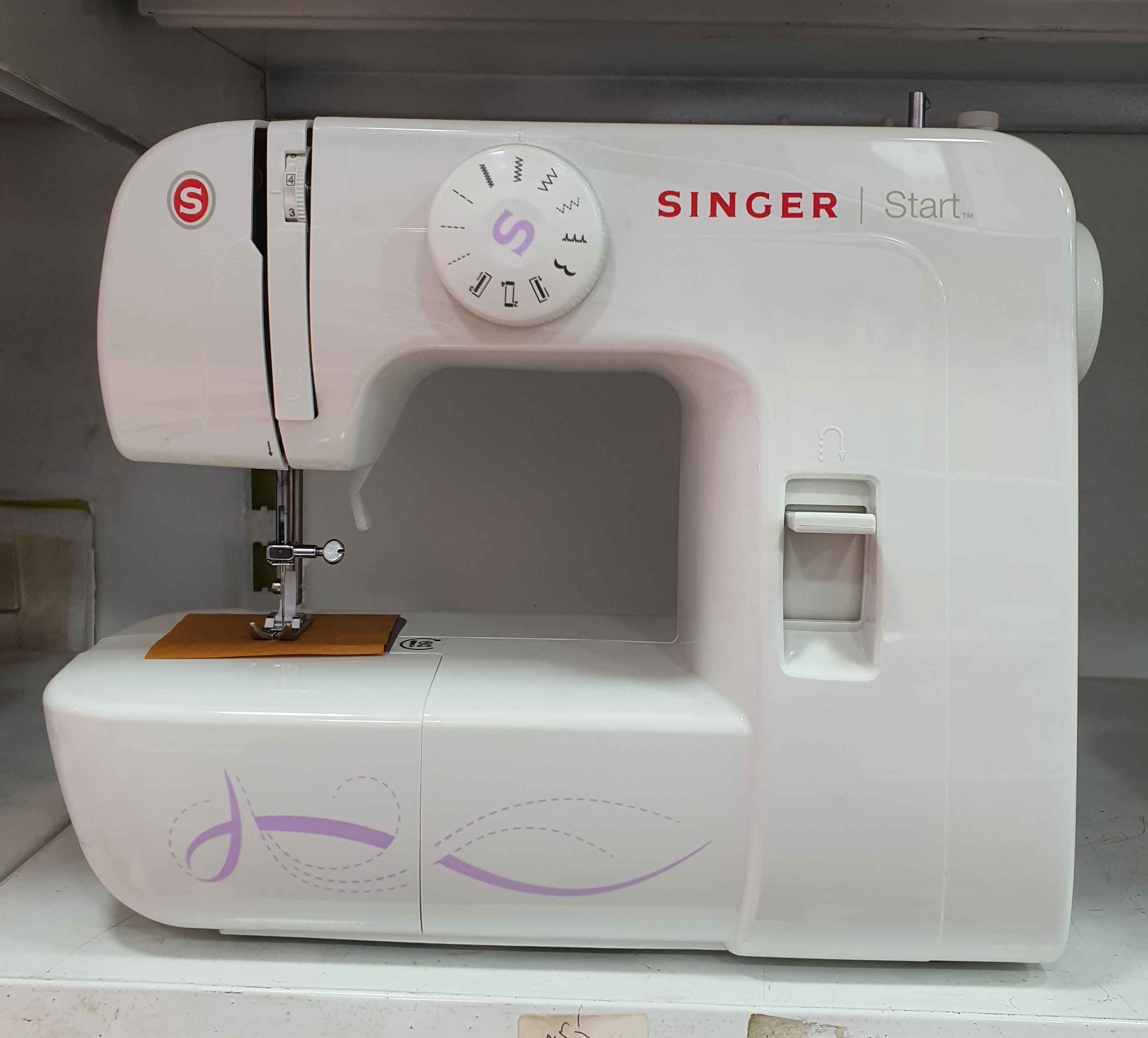 Machine a coudre Singer 1408 - Image 3