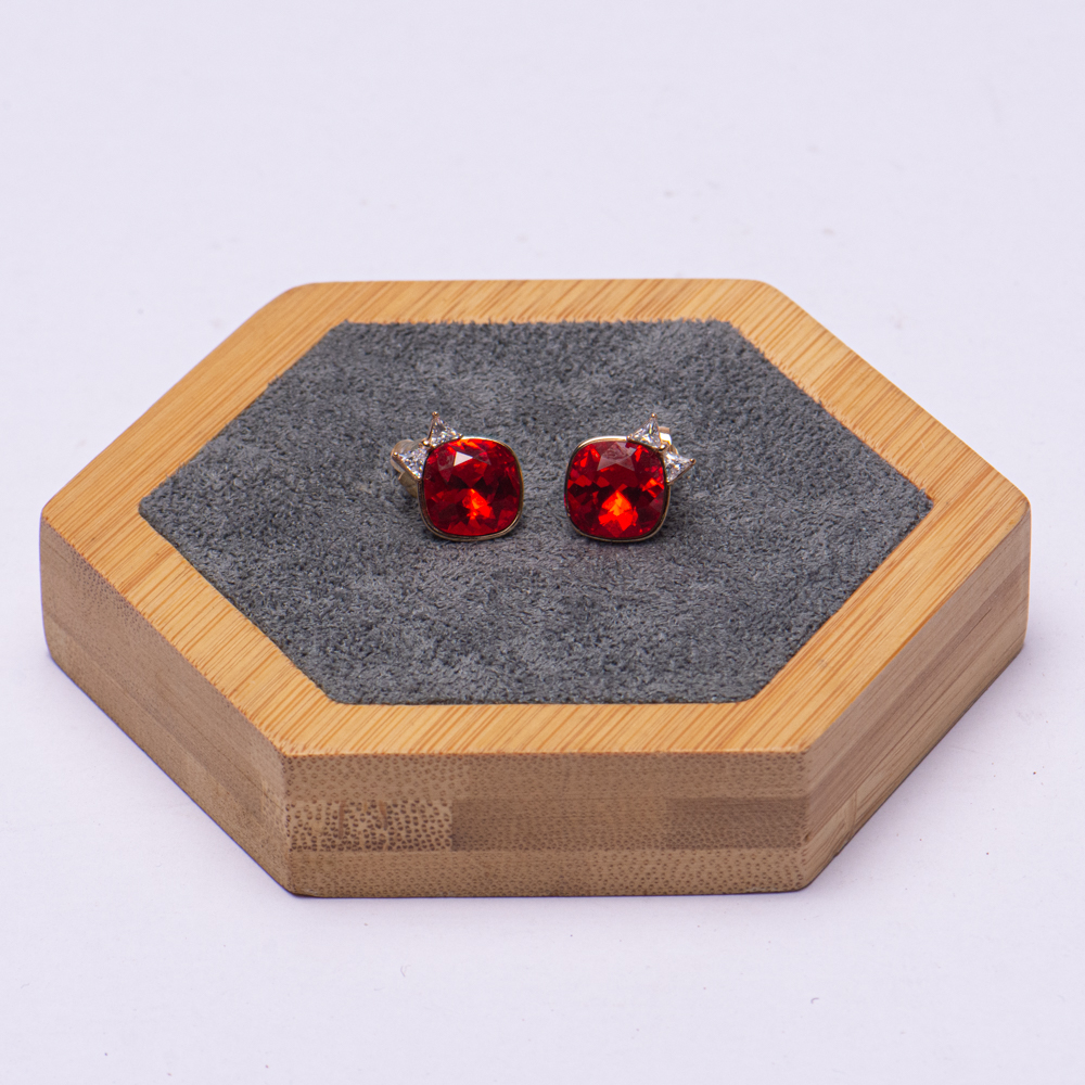 Crystal Kiss - Image 1