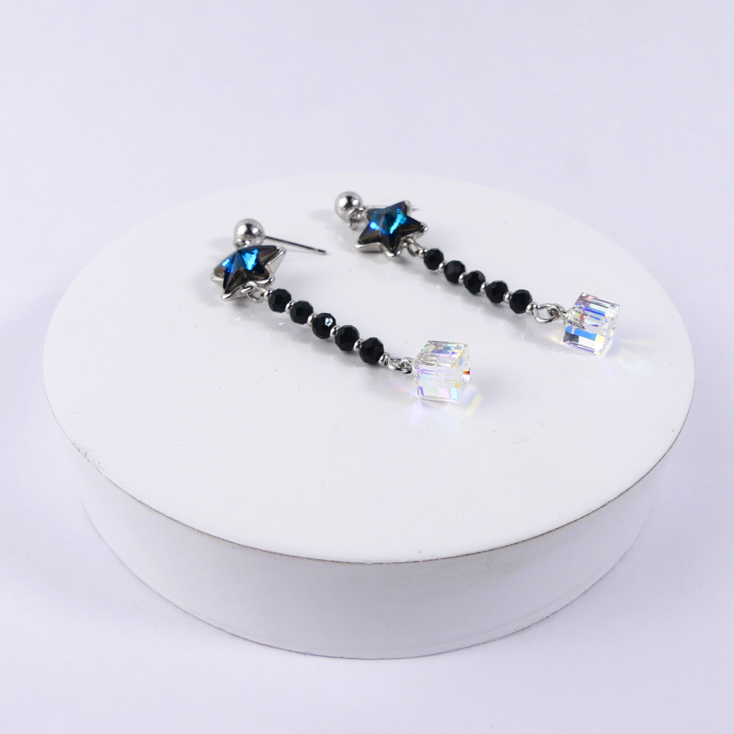 Boucle D'oreille Pendantes Etoile Bleu Reflet - Image 1