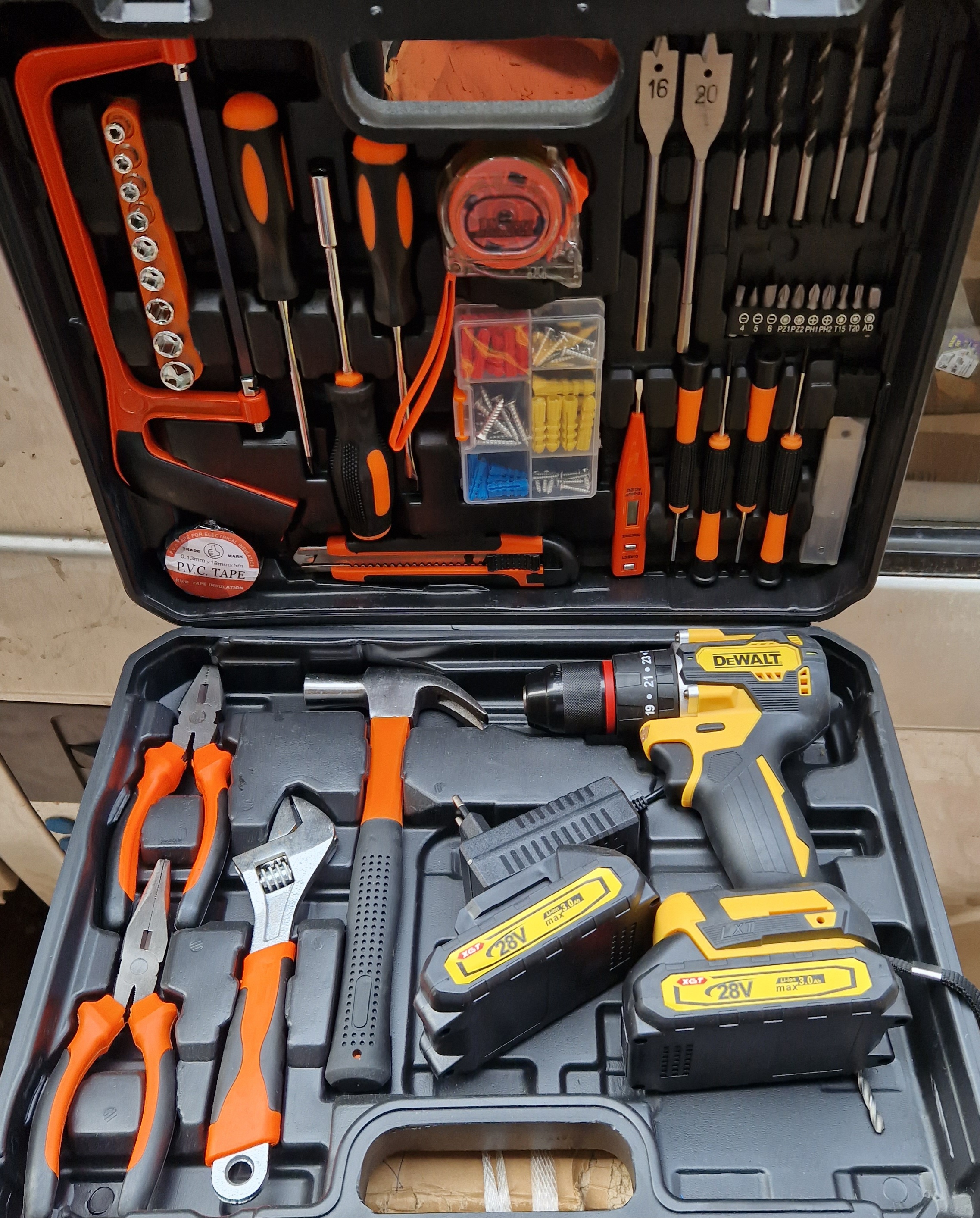 🤩💥 Caisse Vissesue DeWalt 28V 🎉🔥 - Image 1