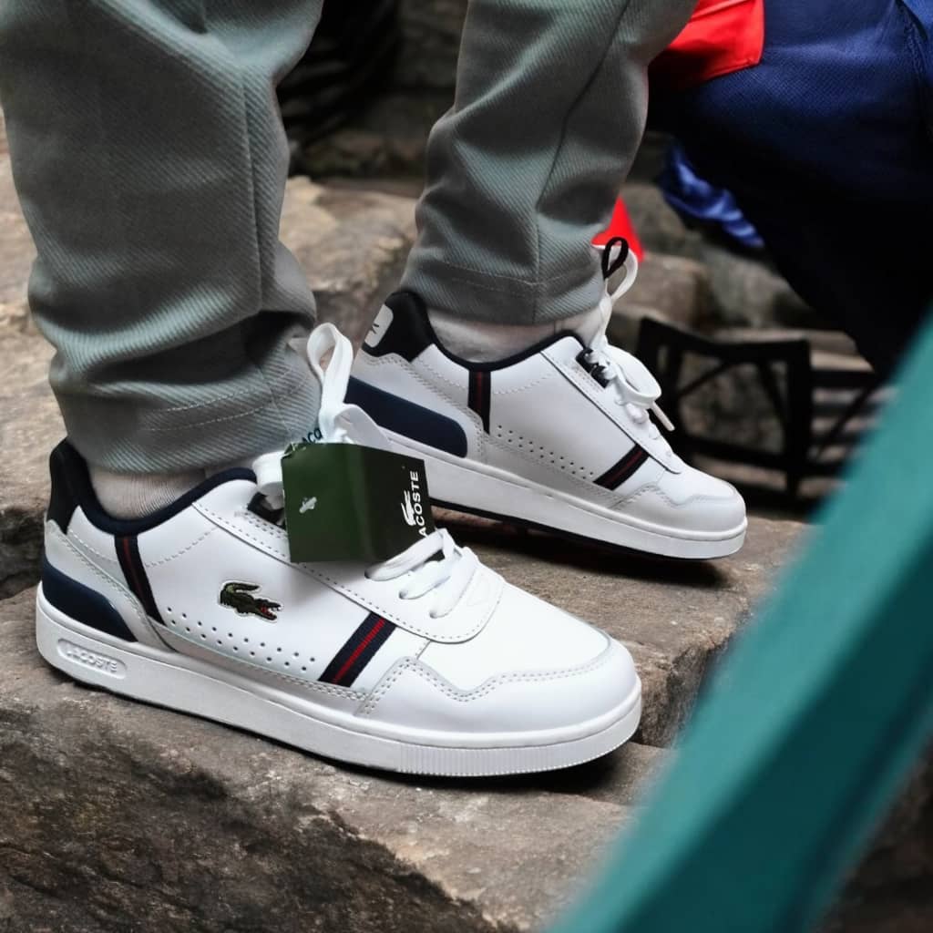 Lacoste  سبب التخفيض لايوجد كل المقاساتA 30% Lacoste Men's Game Advance - Image 1