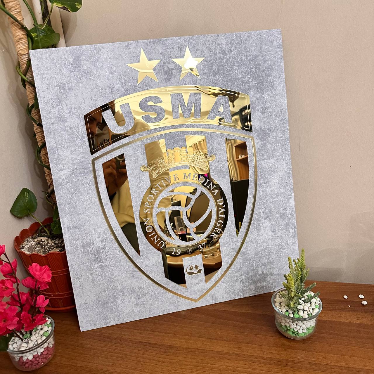 إطار أكريليك مع مرآة ذات تأثير ذهبي USMA Club - Image 1