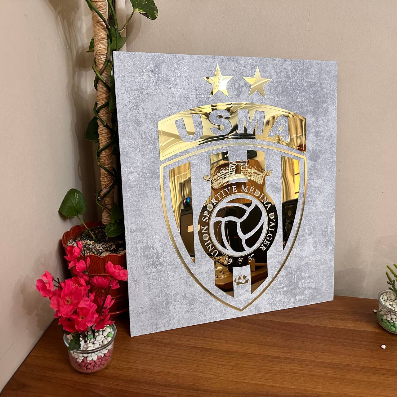 إطار أكريليك مع مرآة ذات تأثير ذهبي USMA Club - Image 4