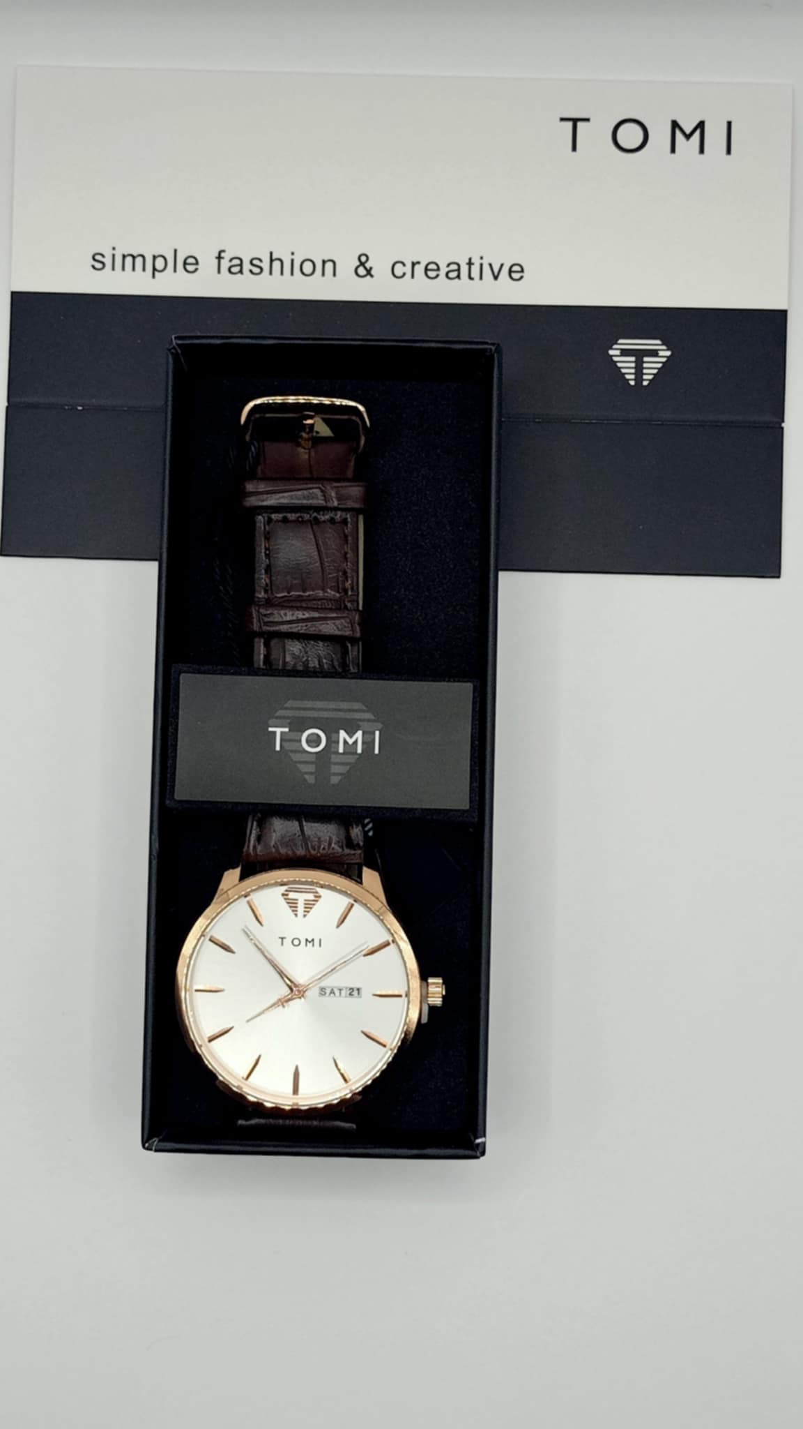 ساعة رجال جلدية Montre Tomi  - Image 4