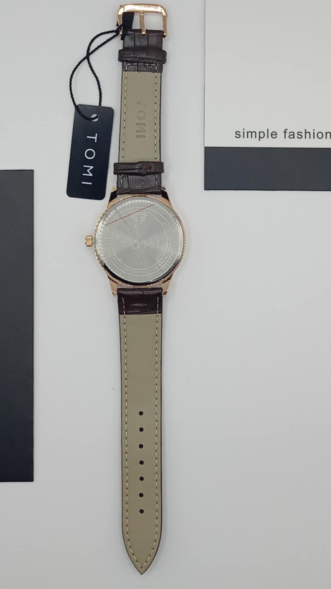 ساعة رجال جلدية Montre Tomi  - Image 6