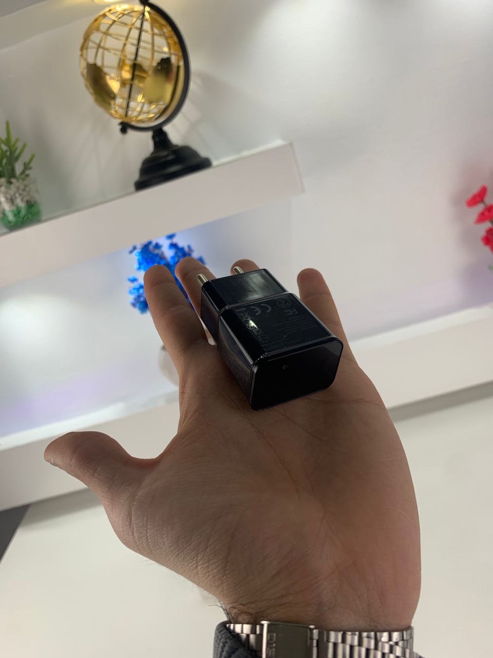 Caméra Chargeur WiFi Camouflée – كاميرا خفية واي فاي على شكل شاحن    - Image 7