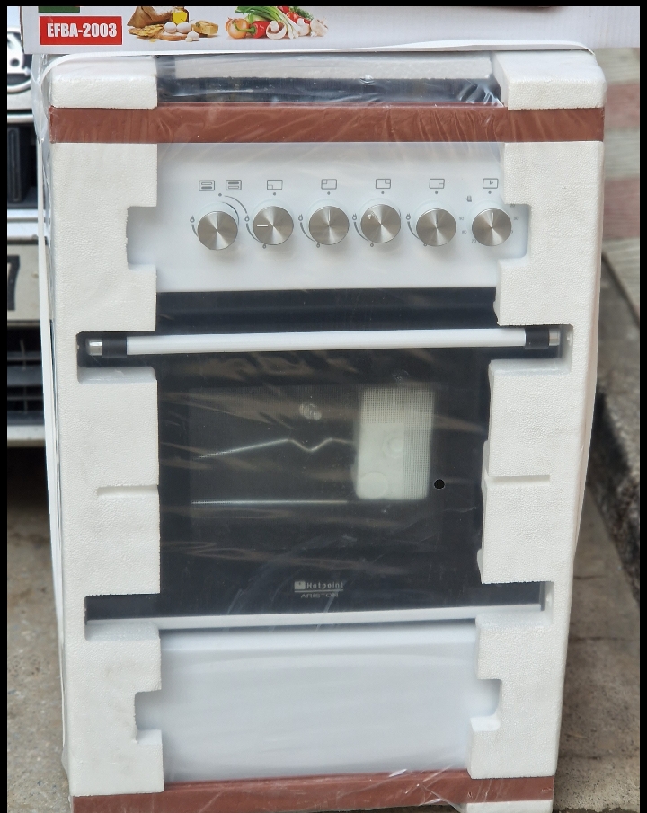 Cuisinière ARISTON blanc - Image 2