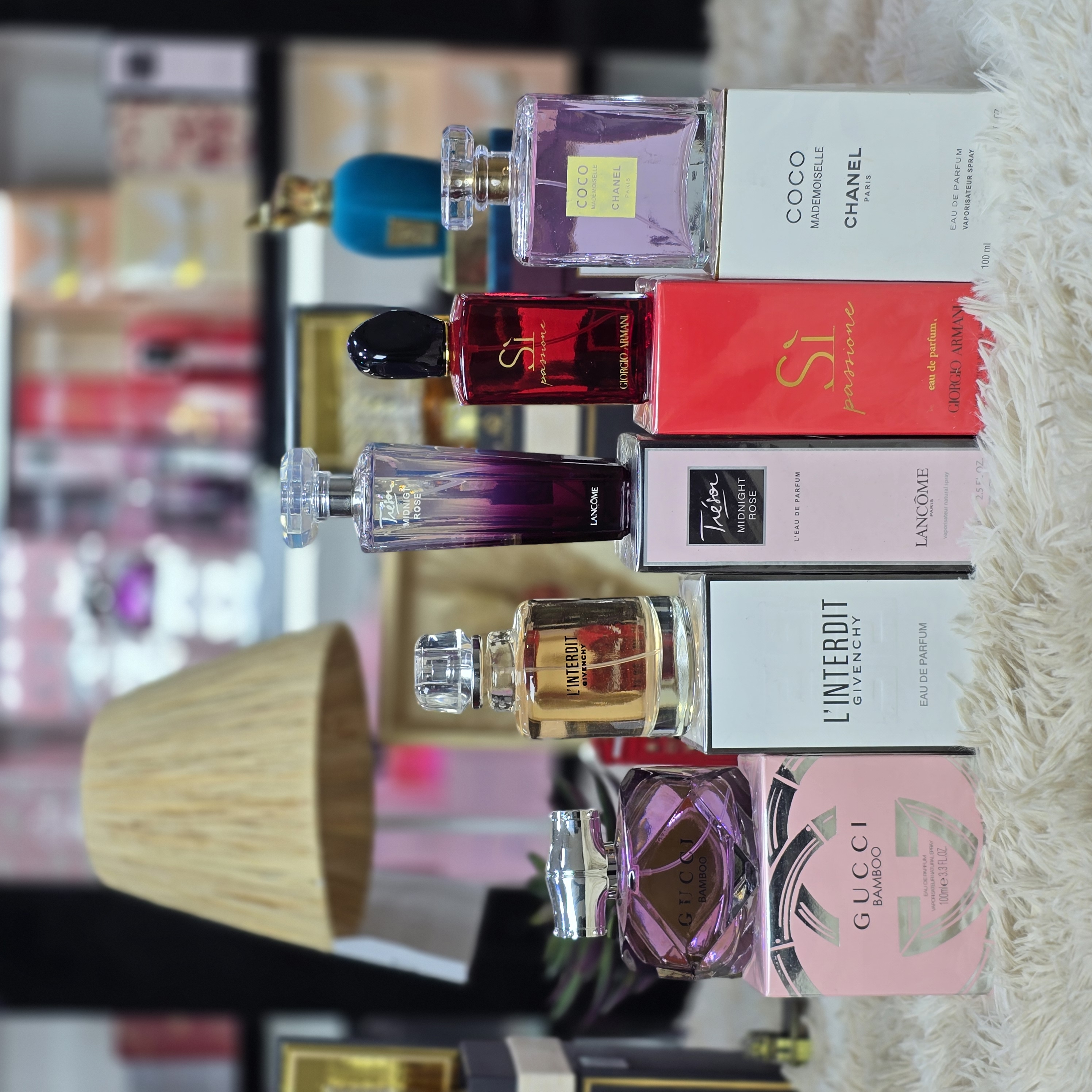 5عطور نسائية شيك - Image 1
