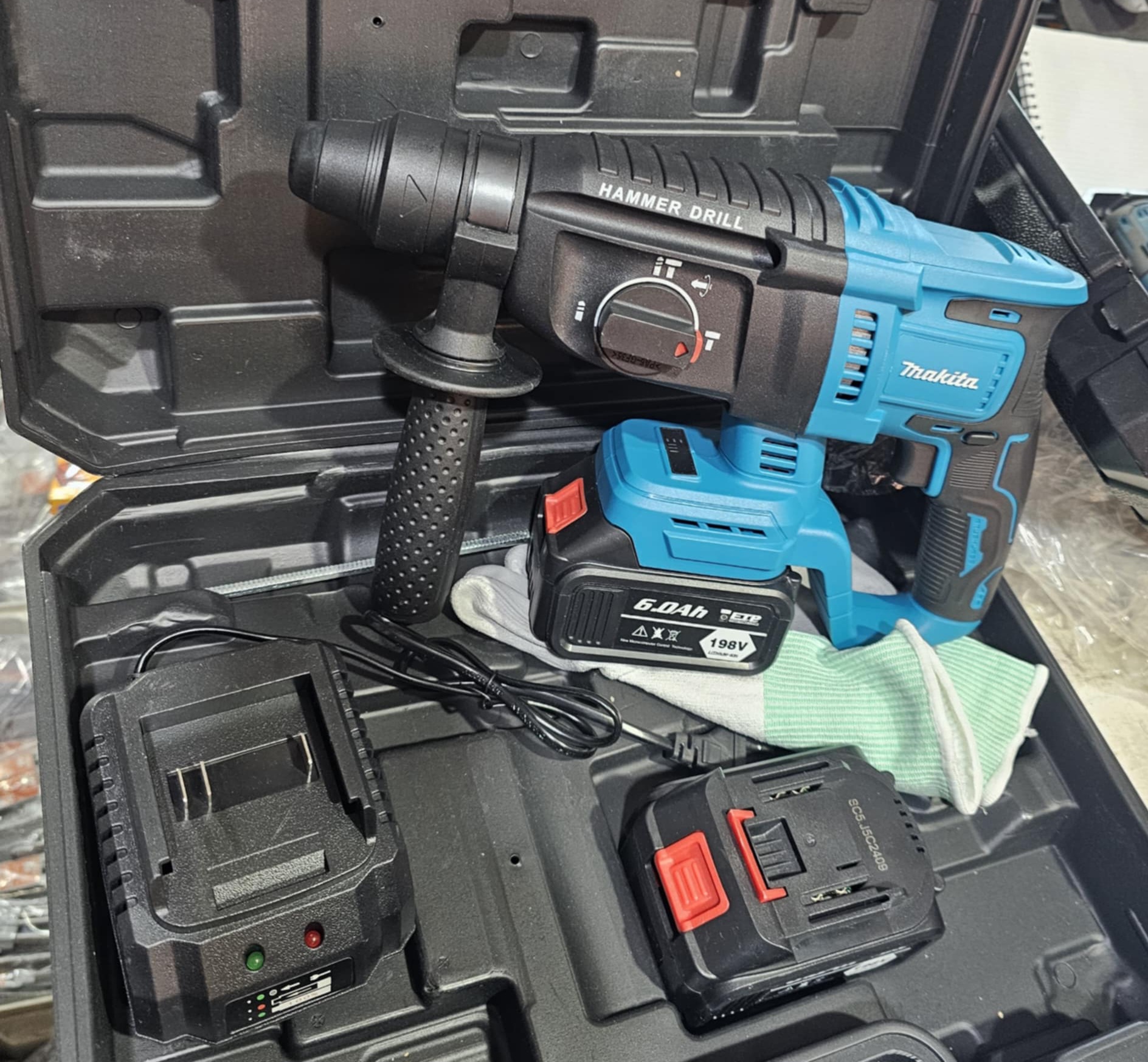 🚀🎉  Perforateur Makita A batterie 198V 📢🤩 - Image 2