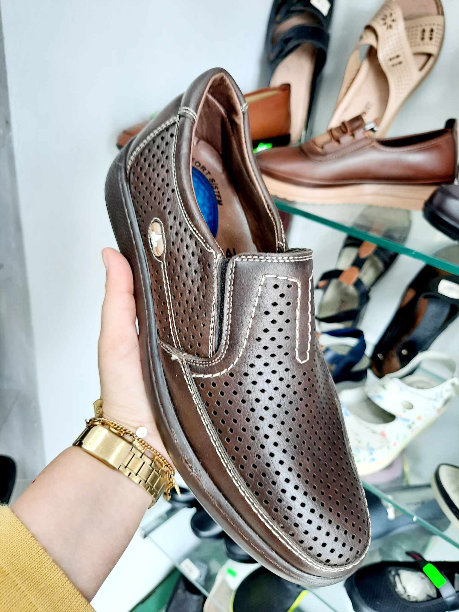 chaussure pipi - Image 2