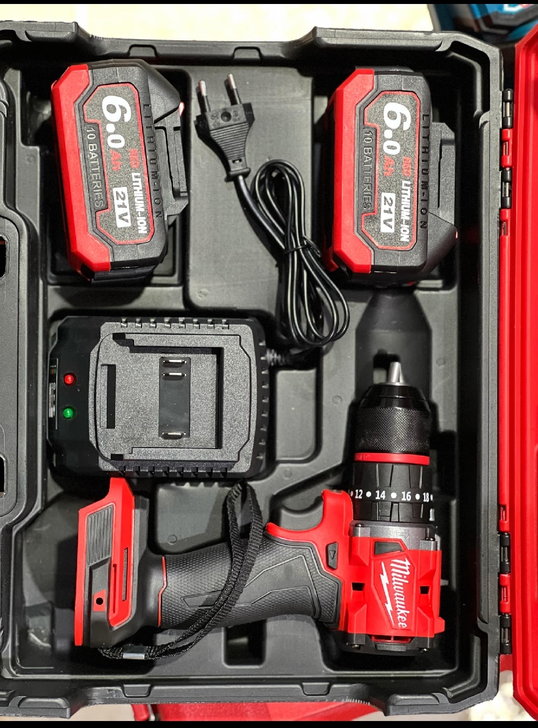 Visseuse Milwaukee 21v - 🔋 فيزوز 21V دوبل باتري – قوة تدوم وأداء يُعتمد عليه! ⚙️ - Image 4