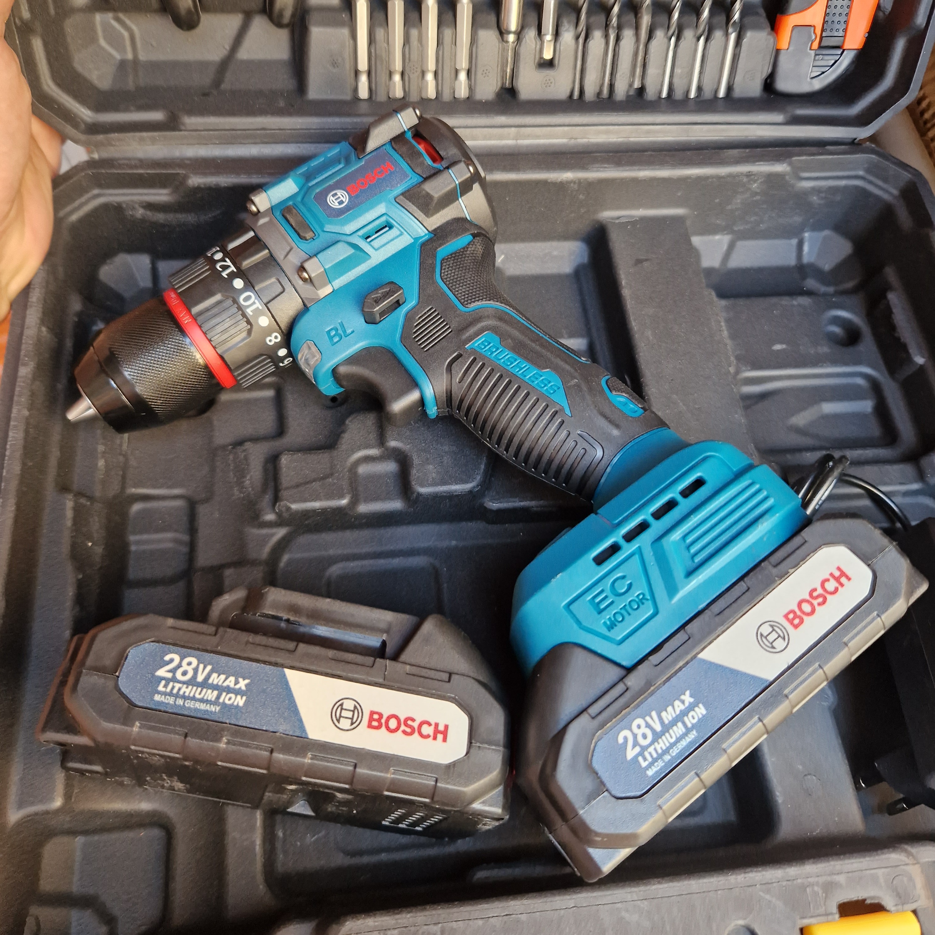 🛠️🔥 Visseuse Bosch 28 Volt et Accessoires 🌟📣 - Image 4