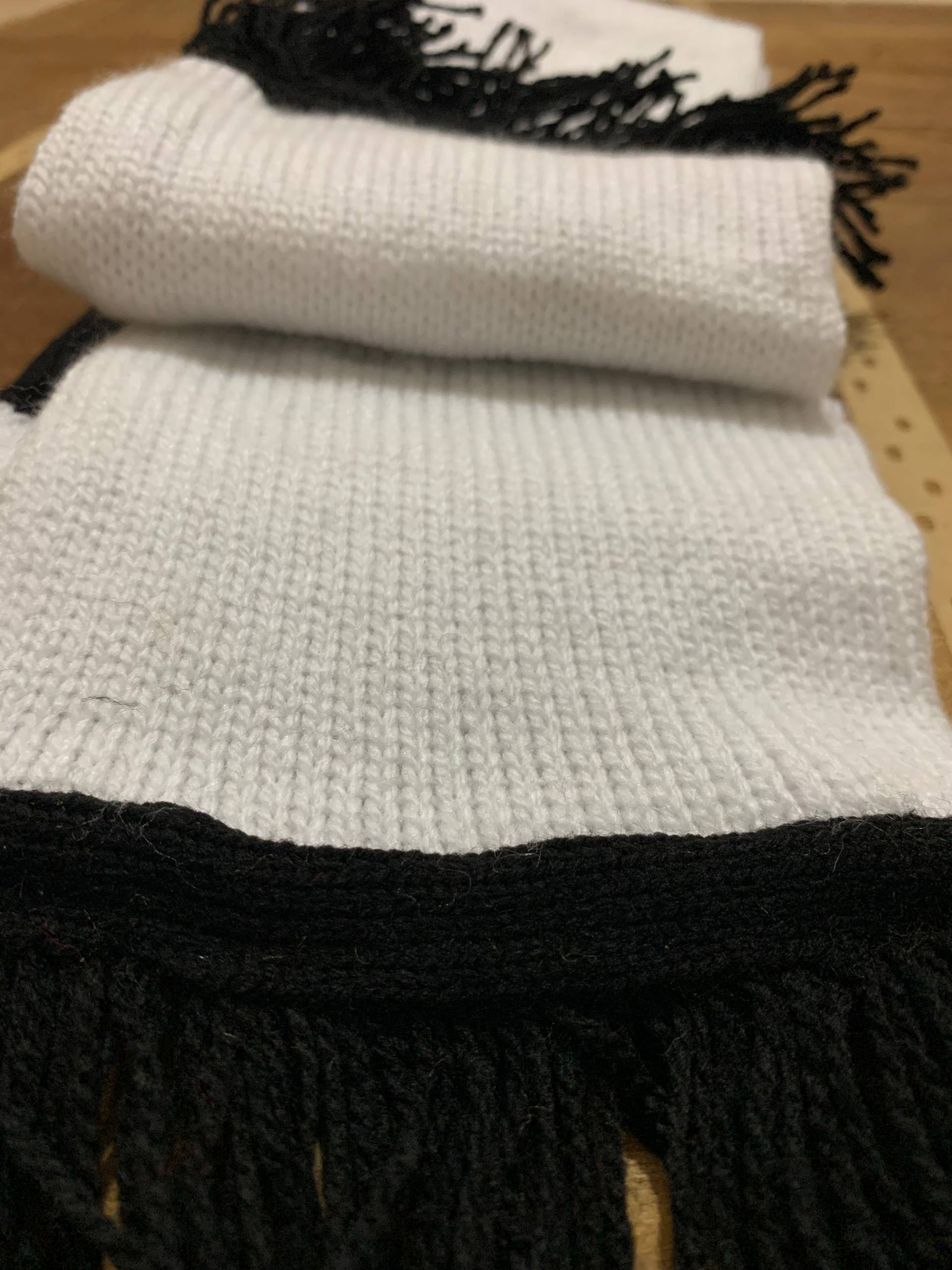 ECHARPE NOIR ET BLANC - Image 3