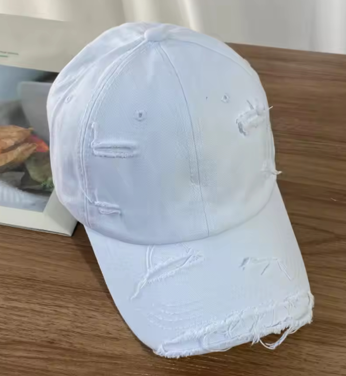 Casquette déchirée  - Image 2
