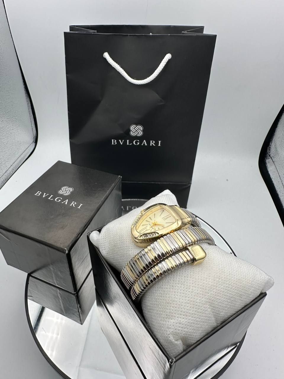 ساعة Bvlgari 🐍 الأصلية مع علبة فاخرة وصاك 🎁 - Image 3