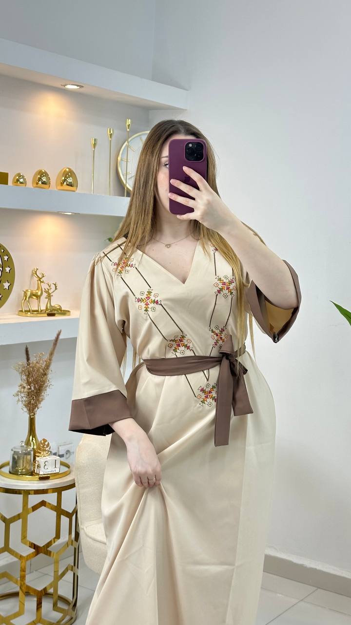 Robe broderie baige - Image 3
