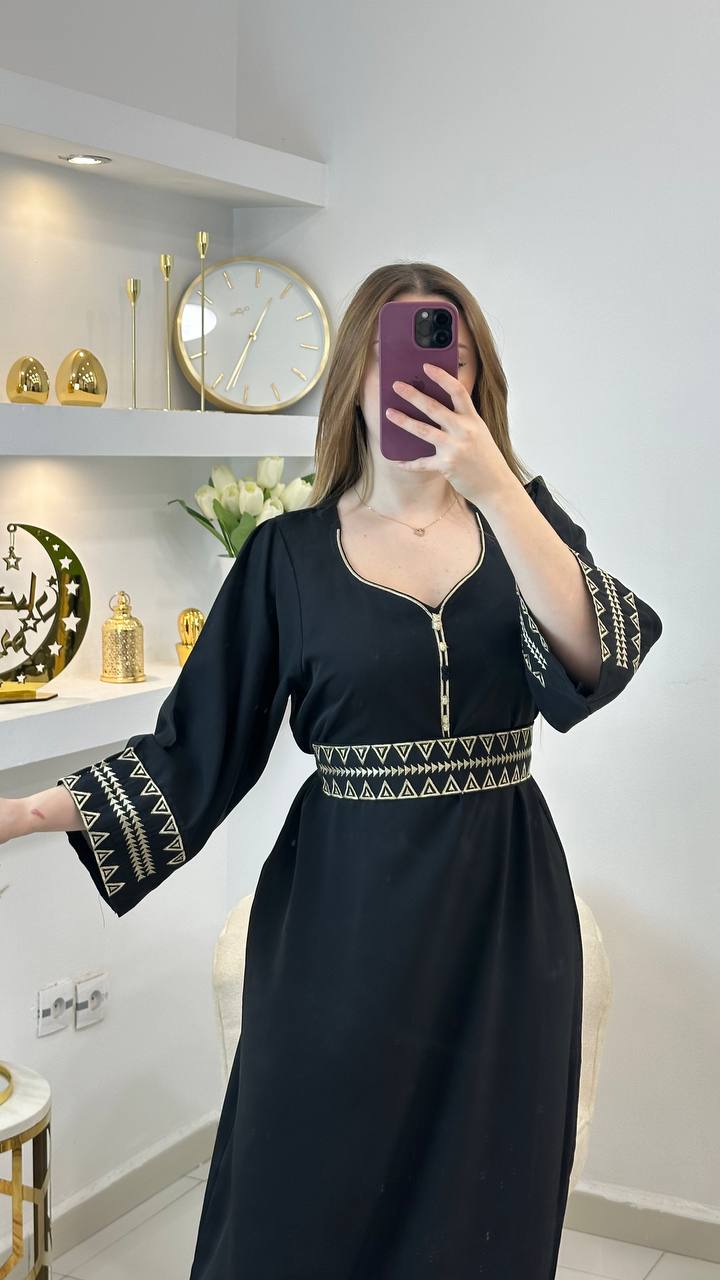 robe broderie noir  - Image 2