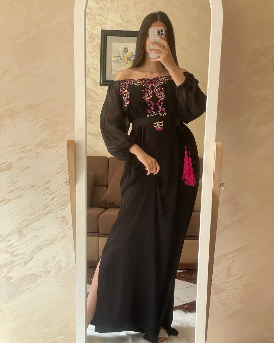 Robe broderie noir - Image 2