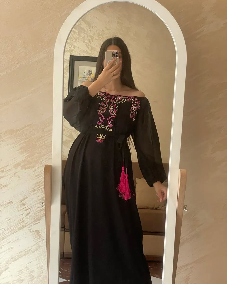Robe broderie noir - Image 3
