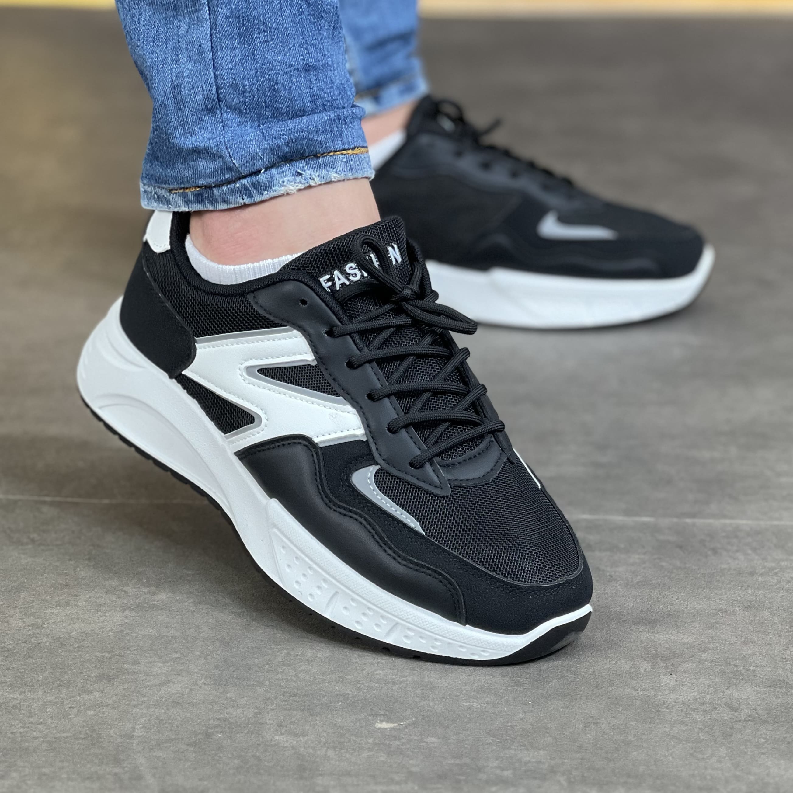 NEW BALANCE  - Image 5