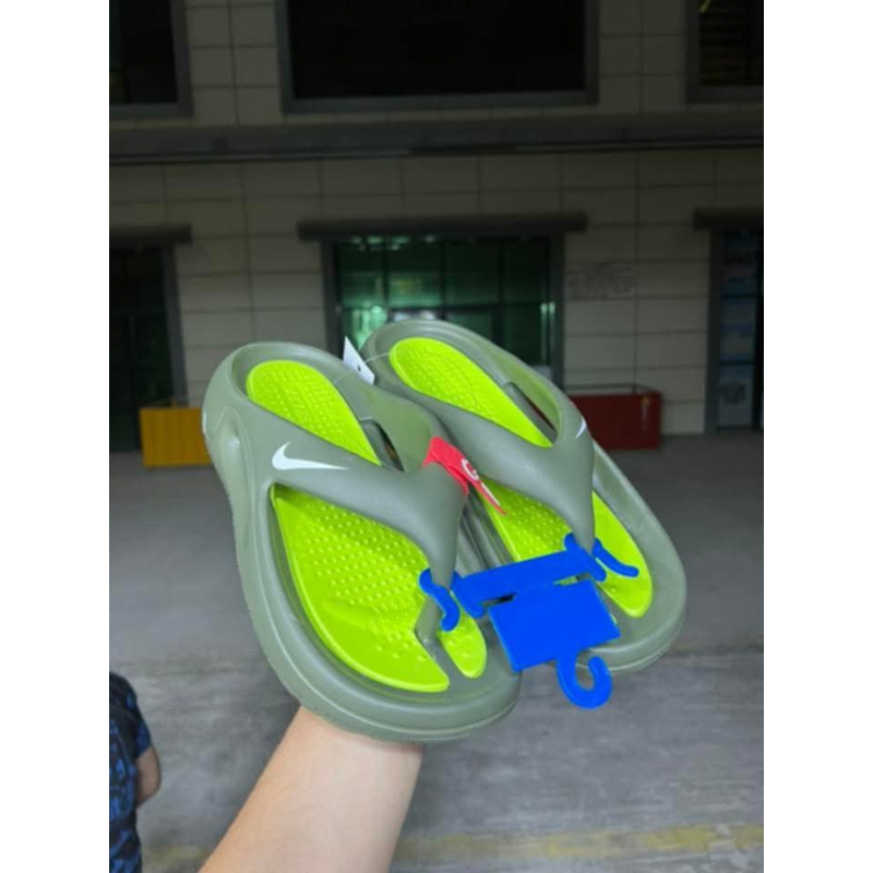 Claquettes NIKE الرياضية – راحة وأناقة للصيف 👟☀️ - Image 4