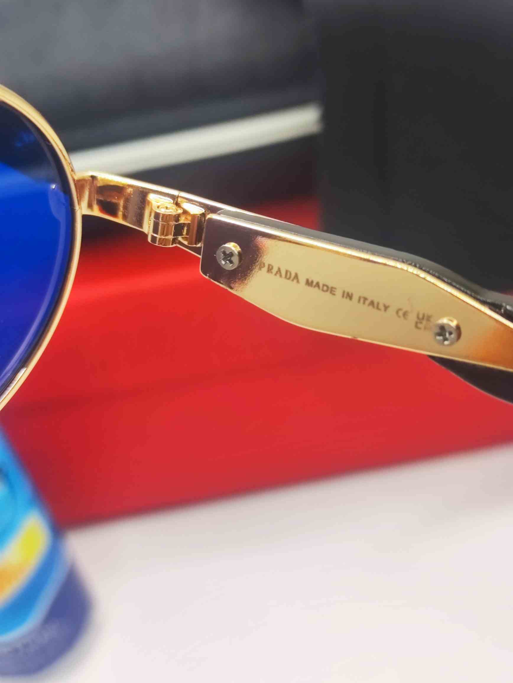 Lunettes Prada 2025 - Image 5