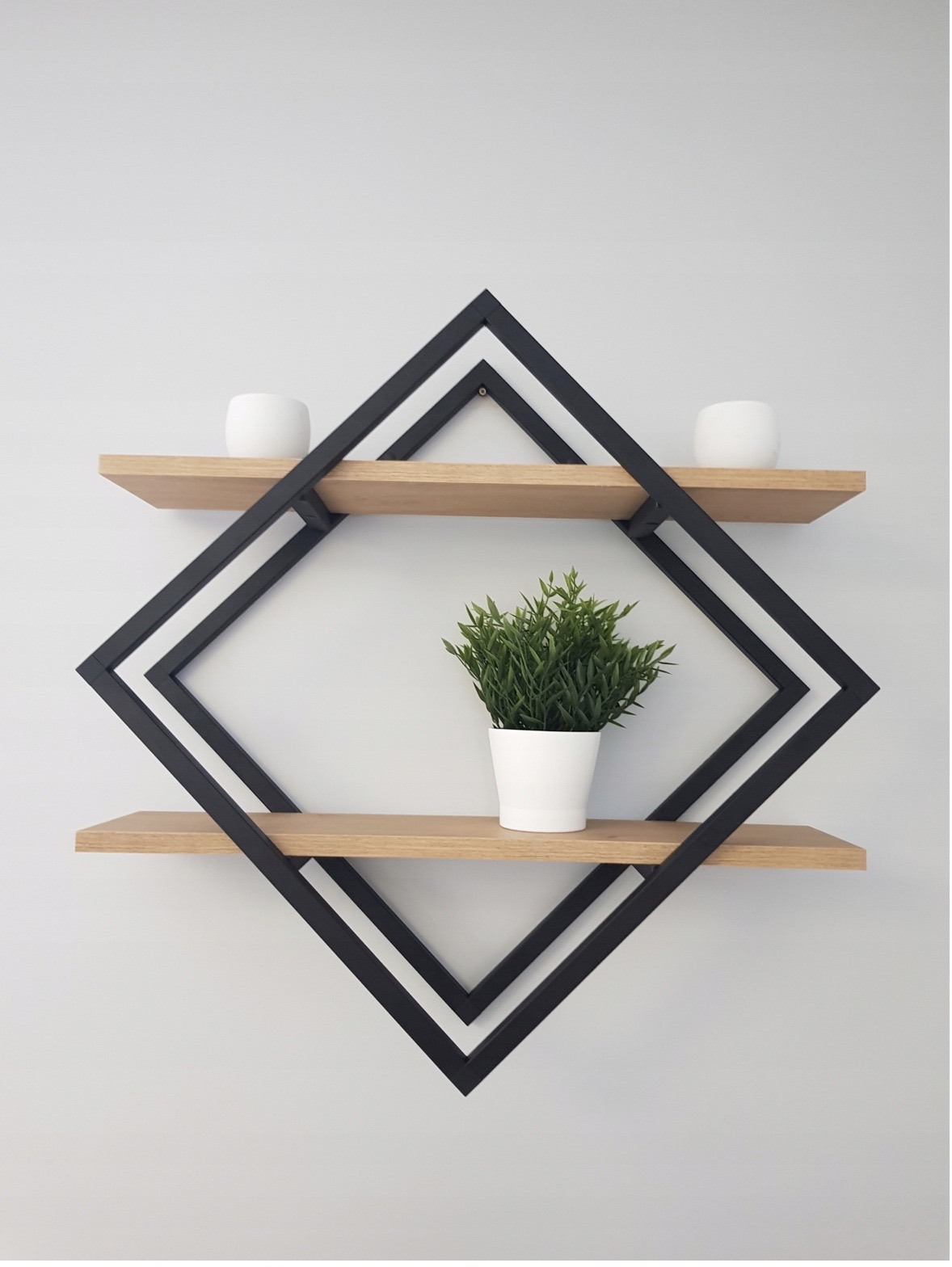 Étagère triangulaire murale  - Image 1