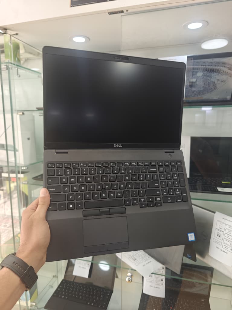 Dell Latitude 5501 - Image 3
