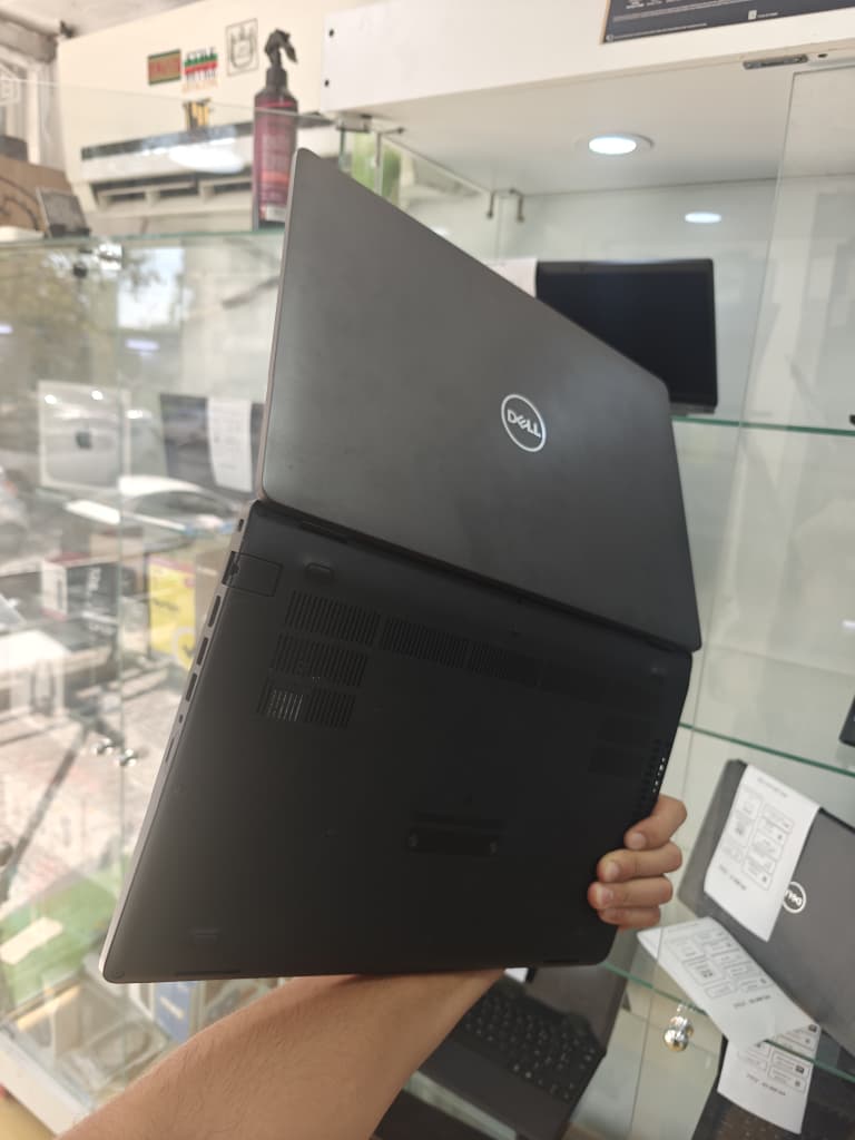 Dell Latitude 5501 - Image 6